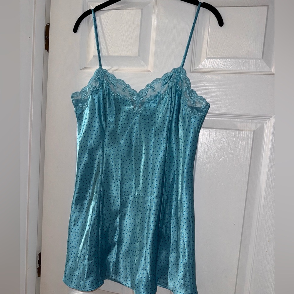 Victoria’s Secret vintage Y2K 90s Blue polka dot Lace Trim Chemise slip dress M